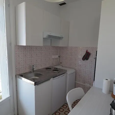 Grand Studio 30m² En Centre-ville A * Nice