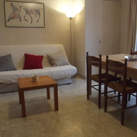 Grand Studio 30m² En Centre-ville A